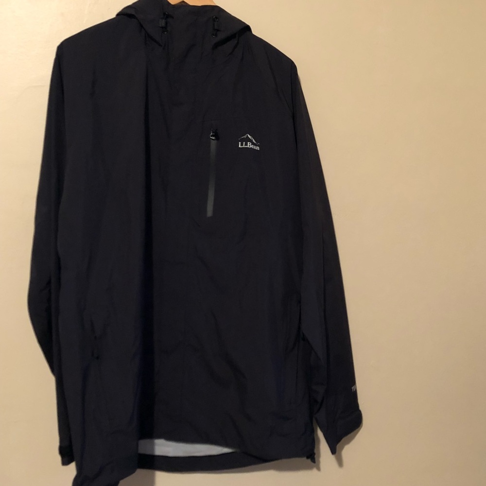 Men’s black L.L Bean windbreaker